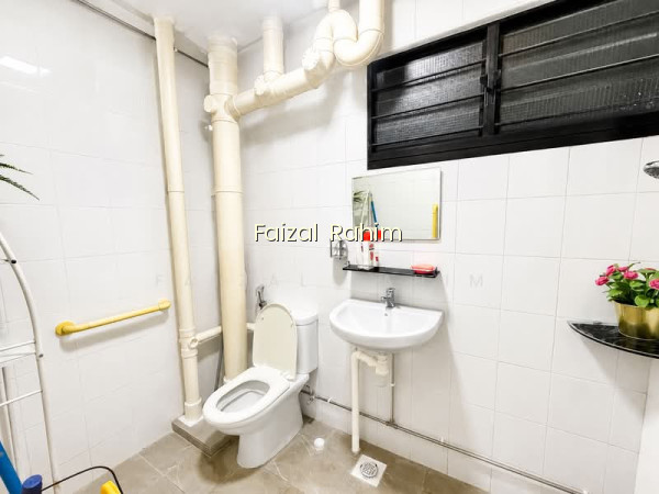 616 HOUGANG AVENUE 8
