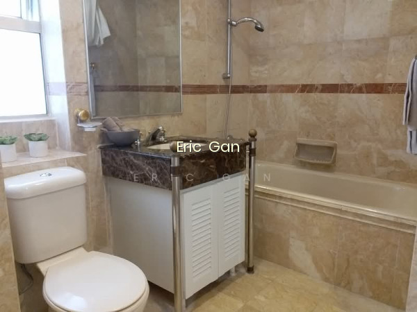 LEONIE CONDOTEL photo 6