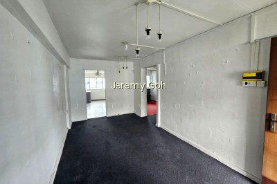 621 ANG MO KIO AVENUE 9 photo 4