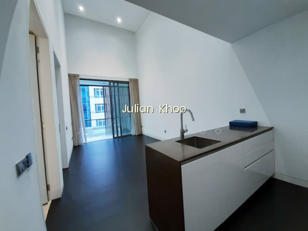 Lloyd Sixtyfive image 1 of 10