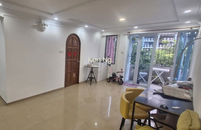 696 JURONG WEST CENTRAL 1