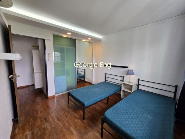 892 TAMPINES AVENUE 8 photo 4