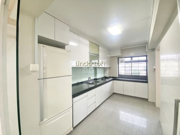 578 HOUGANG AVENUE 4 photo 3