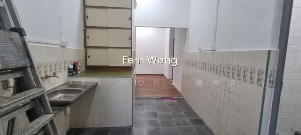 462 CRAWFORD LANE photo 3