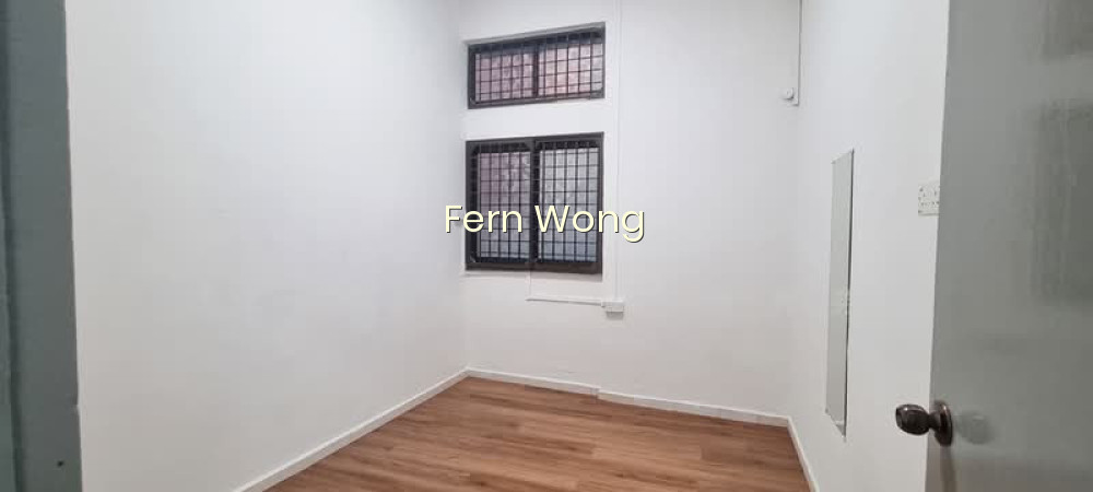 462 CRAWFORD LANE photo 4