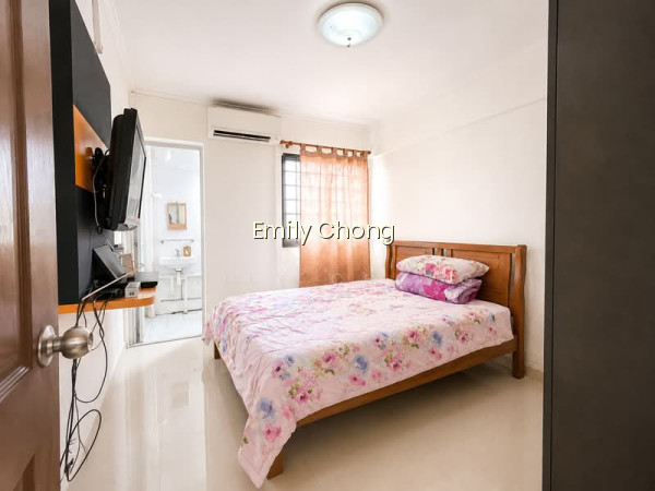 180 ANG MO KIO AVENUE 5
