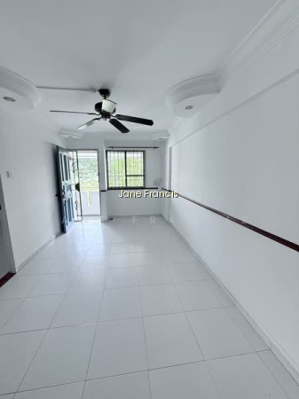 202 MARSILING DRIVE