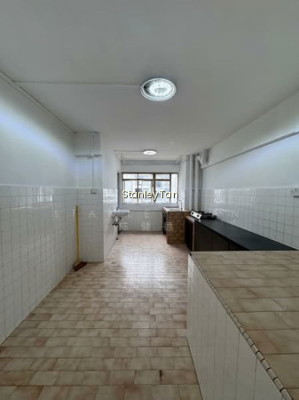 154 SERANGOON NORTH AVENUE 1 photo 3
