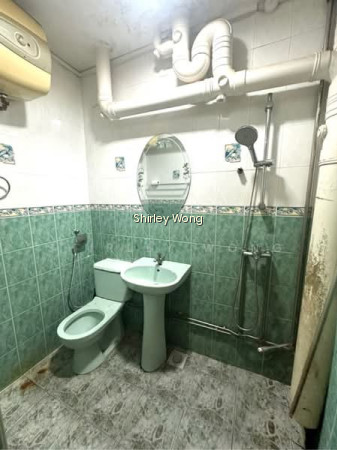 370 WOODLANDS AVENUE 1
