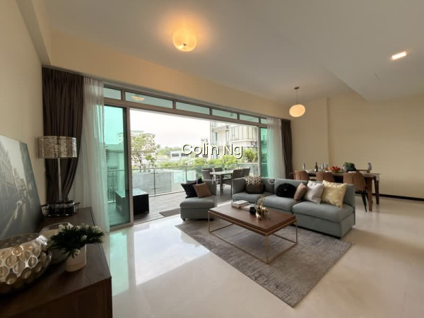 RESIDENCES @ EMERALD HILL