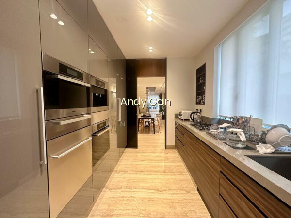 EMERALD HILL APARTMENT photo 6