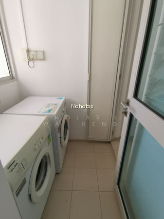 THE METROPOLITAN CONDOMINIUM photo 5