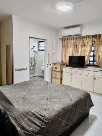 880 WOODLANDS STREET 82 photo 3