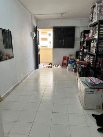 805 KING GEORGE'S AVENUE photo 2