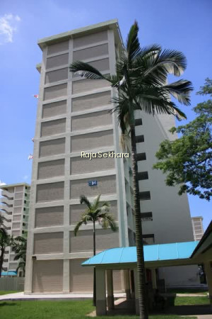 104 ALJUNIED CRESCENT photo 3