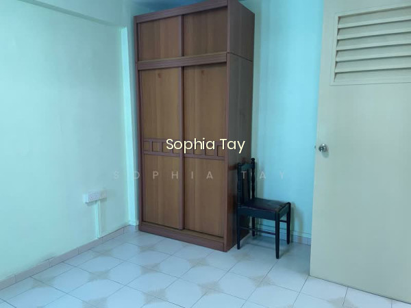106 SERANGOON AVE 1 photo 5