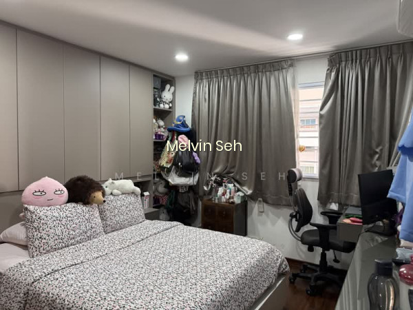 317 SERANGOON AVENUE 2 photo 5