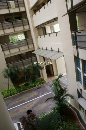 186 PUNGGOL CENTRAL photo 6