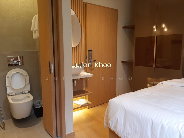 FLEXIBLE LEASE, BEAUTIFULLY RENOVATED @ ORCHARD ROAD