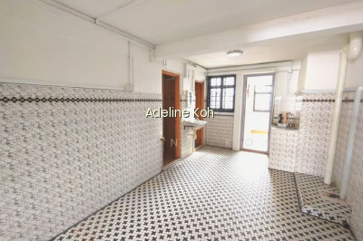 93 WHAMPOA DRIVE photo 2