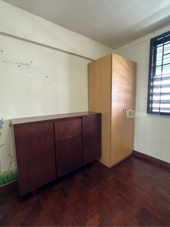 8 HOLLAND AVENUE photo 5
