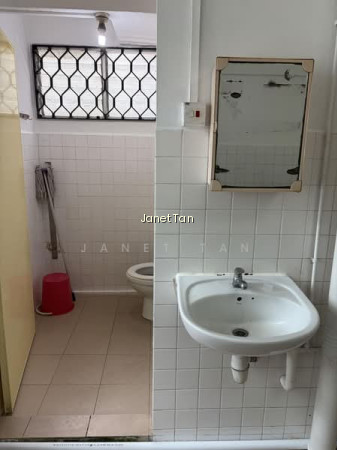 352 CLEMENTI AVENUE 2