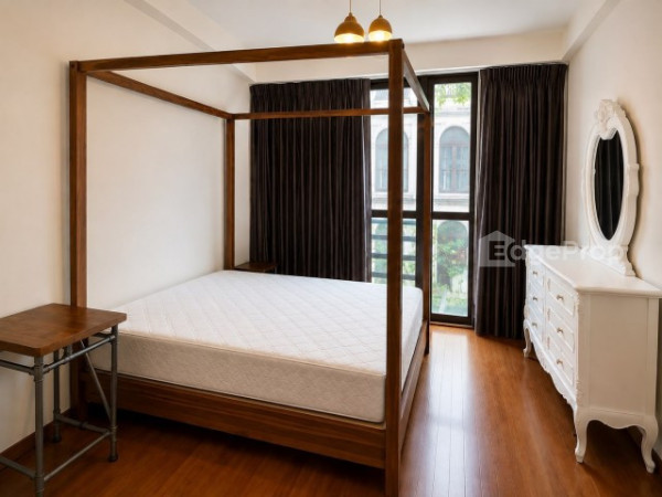 NIVEN LOFT photo 6