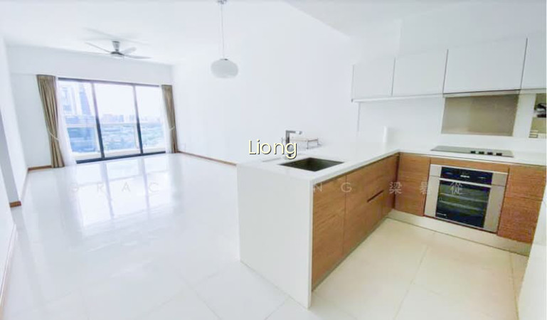 Marina Bay Residences image 1 of 10