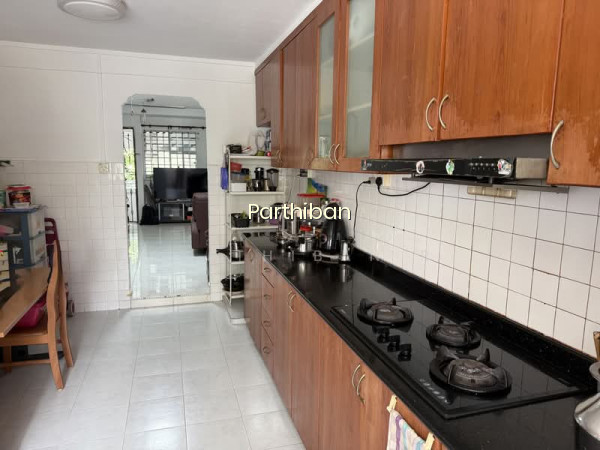 102 JURONG EAST STREET 13 photo 2