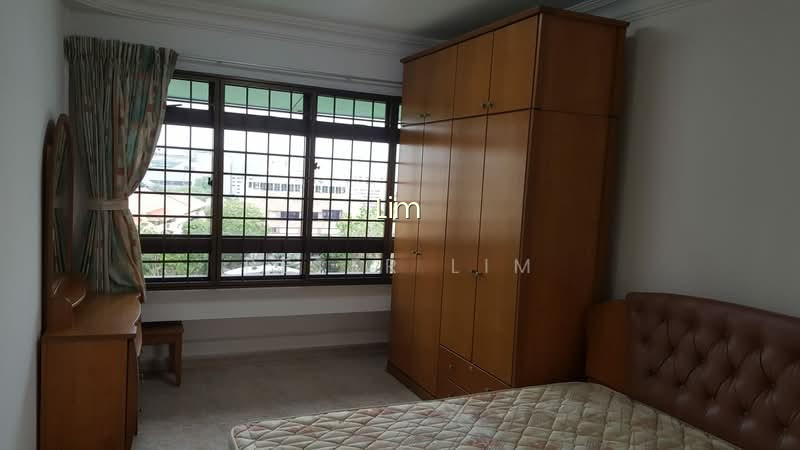 257 SERANGOON CENTRAL DRIVE photo 4
