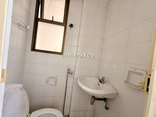 PARKVIEW APARTMENTS photo 3