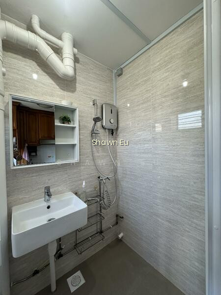 861A TAMPINES AVENUE 5 image 1 of 7