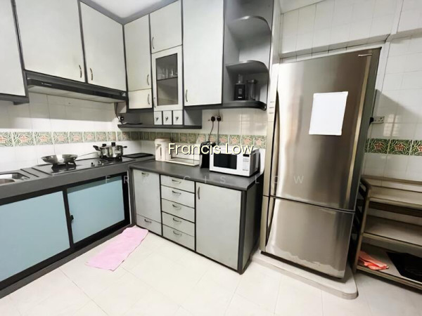 44 LORONG 5 TOA PAYOH photo 4