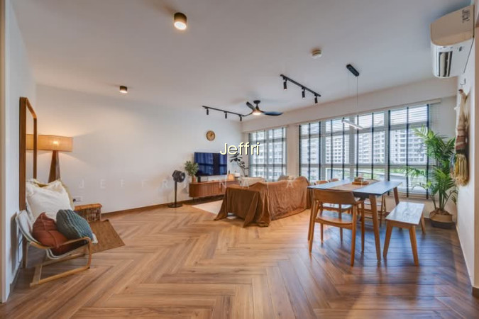 874B TAMPINES STREET 85