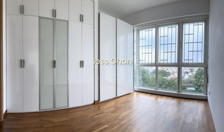 GOLDENHILL PARK CONDO photo 5