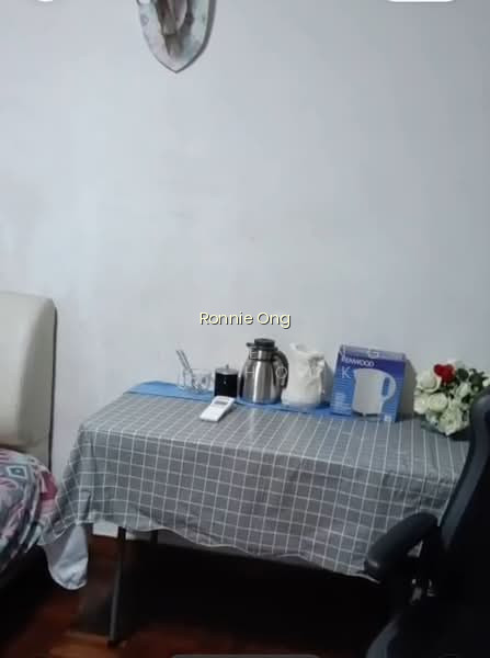 BLK 406 PANDAN GARDENS image 1 of 9