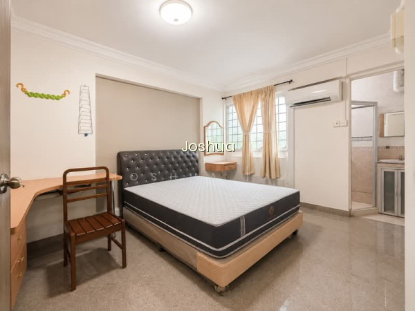 211 SERANGOON AVENUE 4