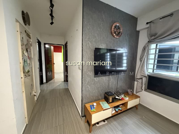 463B SEMBAWANG DRIVE