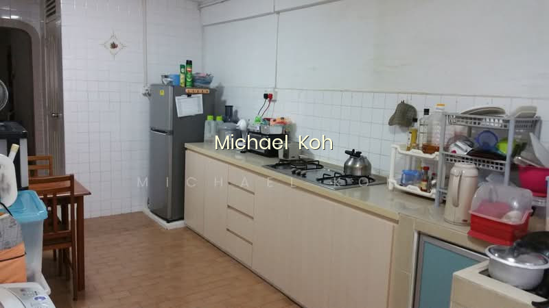 226 SERANGOON AVENUE 4 photo 6