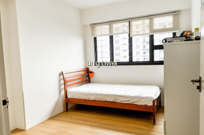 28D DOVER CRESCENT photo 5
