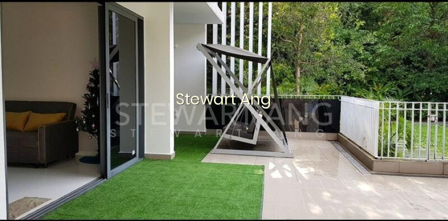 THE LAKEFRONT RESIDENCES photo 6