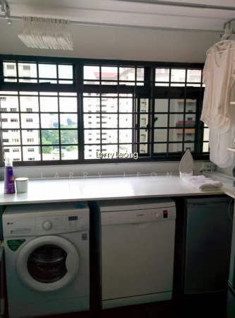 12 HOLLAND AVENUE photo 2