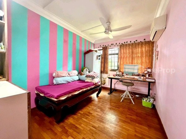 226B COMPASSVALE WALK photo 3