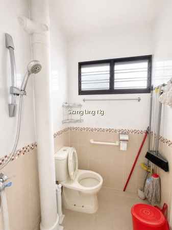 746 YISHUN STREET 72 photo 4