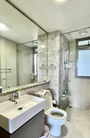 Q BAY RESIDENCES