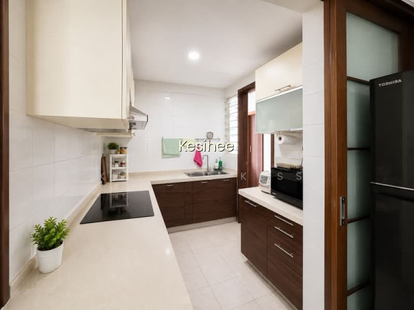 Hillington Green image 1 of 10