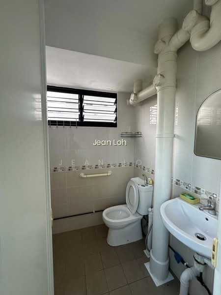 501 HOUGANG AVENUE 8 image 1 of 4
