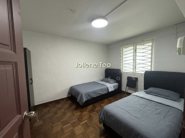34 WHAMPOA WEST