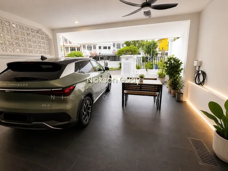 3 Storey Terrace House for Sale @ Loyang Rise image 1 of 10