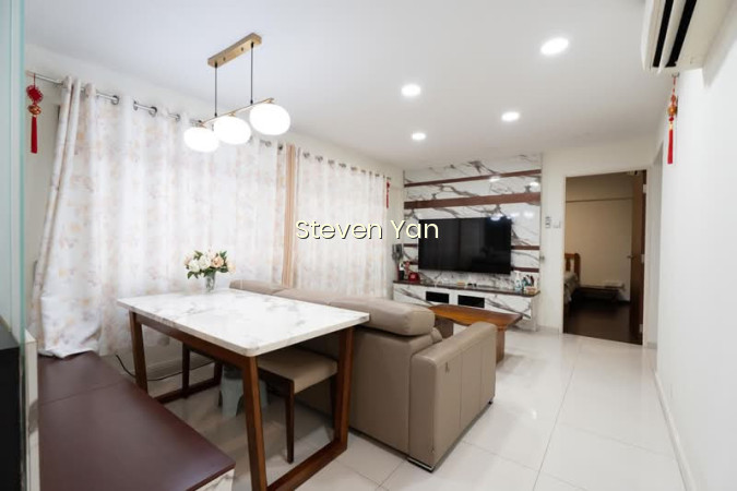 55 STRATHMORE AVENUE photo 2